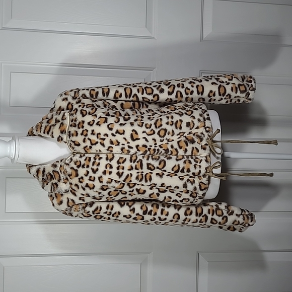 NWT Leopard Print Coat Jacket Faux Fur VS PINK & Know One Cares Large - Picture 5 of 17